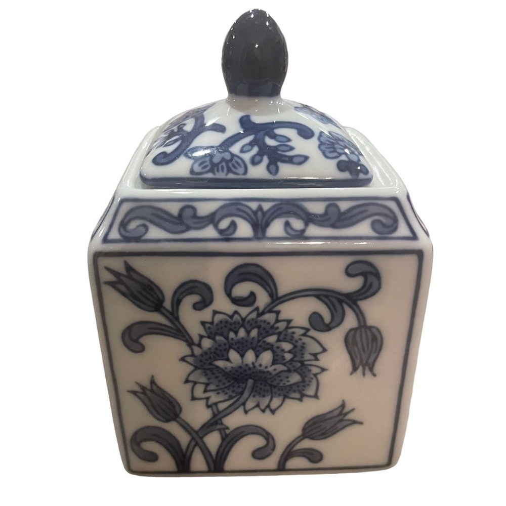 Pier 1 Tang Candy Box Spice Jar Container & Lid Blue White Floral Asian Inspired